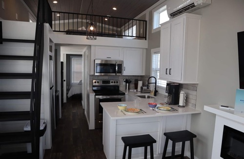 Sandusky Cabaña | Bayfront Cottage #4, Beautiful Views