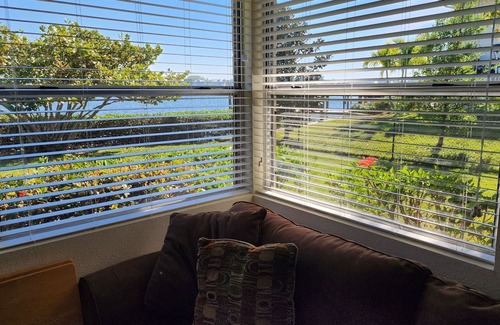 Laurel Villa | Bayfront Cottage a lo largo de Dona Bay, excelentes vistas y muelle privado