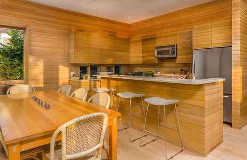 Fire Island Pines Casa | Bayfront Home con todas las campanas y silbatos