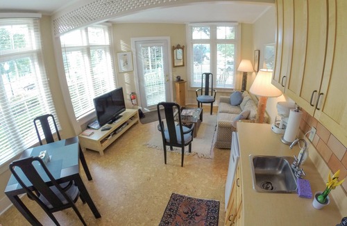 Saugatuck Apartamento | Frente a la bahía Rey, Puerto Ver y Porche ubicación, ubicación!
