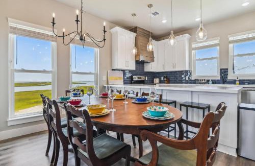 Galveston Casa | Bayfront Nirvana!