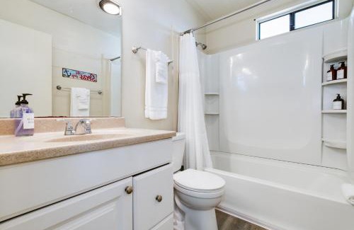 Crown Point Casa | Bayfront Oasis Close to Boardwalk and Water