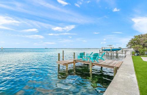 Holmes Beach Casa | Bayfront Paradise (AMIL)