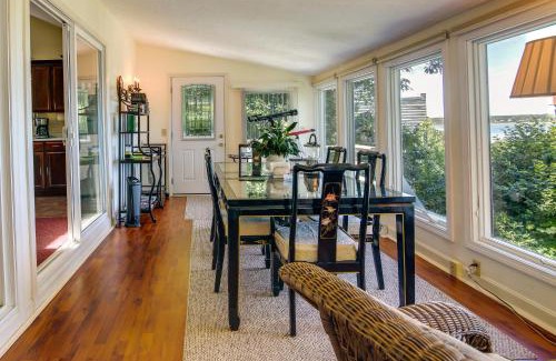 Plymouth Casa | Bayfront Plymouth Gem with Sunroom, Steps to Shore!