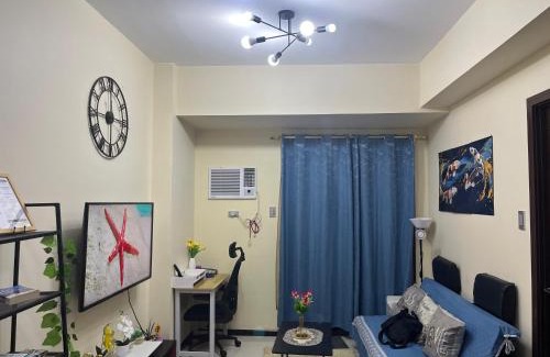 Pasay Apartamento | Bayfront Staycation at The Radiance Manila Pet-Friendly, Pool & Gym near Airport, MOA, Star City, Manila World Trade Center & Manila Bay Views