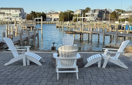 Peahala Park Casa | Frente a la bahía con muelle de 70 'en el puerto de Harris, Beach Haven Park, Long Beach Island, N. J.