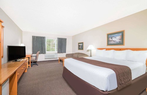 Baxter Hotel | Baymont by Wyndham Baxter/Brainerd Area
