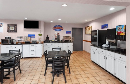 Chester Hotel | Baymont by Wyndham Chester IL