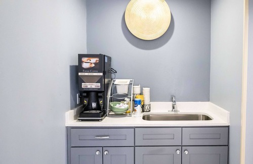 College Park Hotel | Baymont by Wyndham College Park Atlanta Airport South