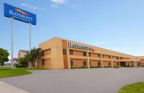 Ashwaubenon Hotel | Baymont by Wyndham Green Bay