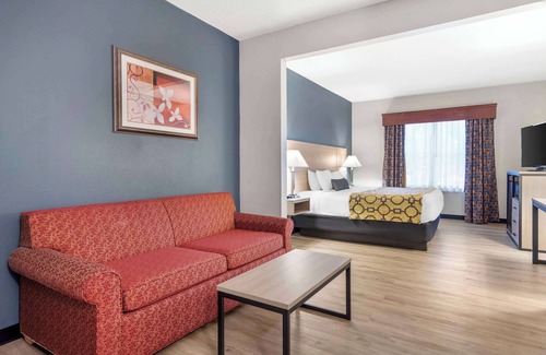 Town Center Hotel | Baymont by Wyndham Kennesaw