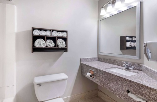 Town Center Hotel | Baymont by Wyndham Kennesaw