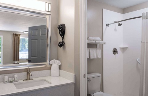Kingsland Hotel | Baymont by Wyndham Kingsland