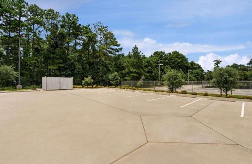 Kingwood Hotel | Baymont by Wyndham Kingwood