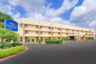 La Vergne Hotel | Baymont by Wyndham La Vergne Nashville I-24 East