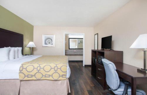 Lake City Hotel | Baymont by Wyndham Lake City