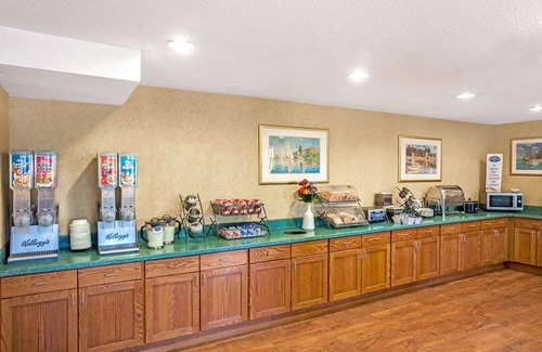 Buechel Hotel | Baymont by Wyndham Louisville Airport South