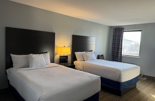 Buechel Hotel | Baymont by Wyndham Louisville Airport South