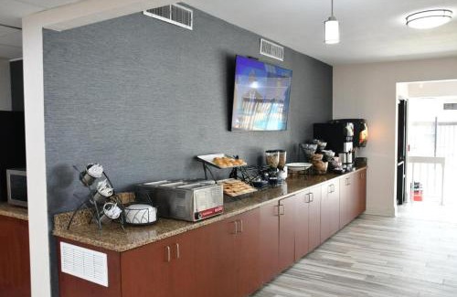Macon Hotel | Baymont by Wyndham Macon I-75