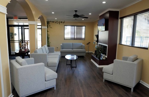 Manning Hotel | Baymont by Wyndham Manning