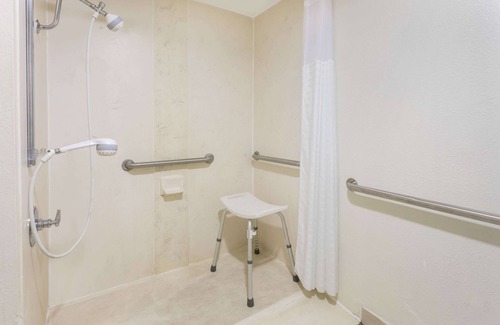 Orangeburg Hotel | Baymont by Wyndham Orangeburg North