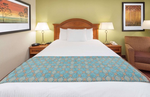 Orangeburg Hotel | Baymont by Wyndham Orangeburg North