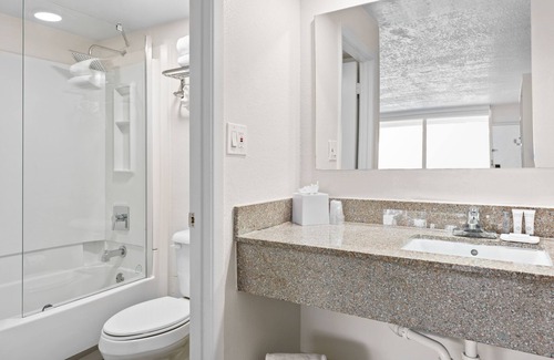 Kissimmee Hotel | Developer Inn Maingate, a Baymont by Wyndham