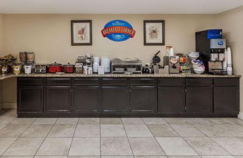 Pigeon Forge Hotel | Baymont by Wyndham Pigeon Forge near Island Drive