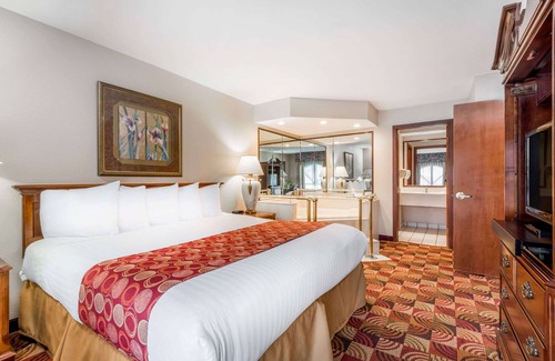 Plainfield Hotel | Baymont by Wyndham Plainfield/ Indianapolis Arpt Area