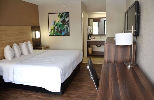 Santee Hotel | Baymont by Wyndham Santee