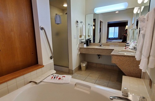 Totem Lake Hotel | Baymont by Wyndham Seattle/Kirkland WA