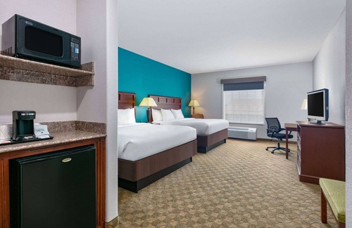 Glen Rose Hotel | Baymont Inn & Suites by Wyndham Glen Rose