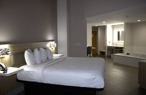 San Marcos Hotel | Baymont Inn & Suites by Wyndham San Marcos Outlet Malls