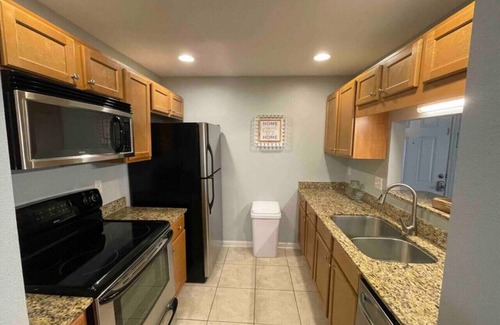 Ocean Springs Condominio | Bayou Breezes- Comfort and Value Bayou Side!