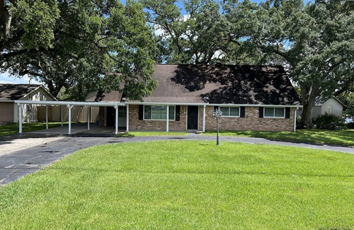 Bayou Vista Casa | Bayou front home in Morgan City (Chez Plaisance)