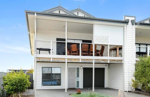 Aldinga Beach Casa | Bayside - Aldinga Beach - C21 SouthCoast Holidays