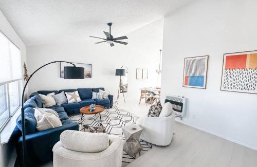 Villas Casa | Bayside Bungalow - Steps to the beach