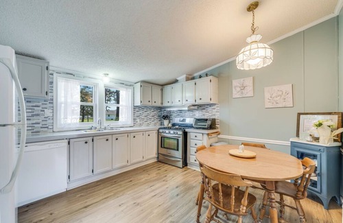 Deep Hole Casa | Bayside Haven - Dog Friendly!