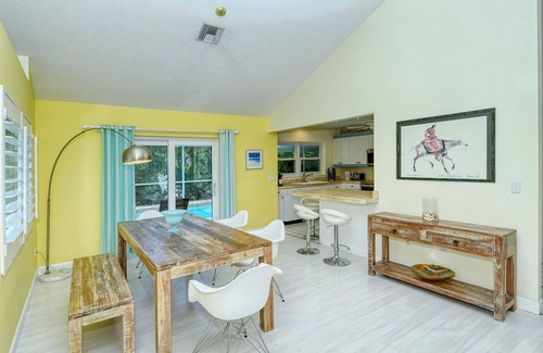 Laurel Casa | Bayside Paradise, 3BR, 2.5 Bath, private heated pool, close to beaches