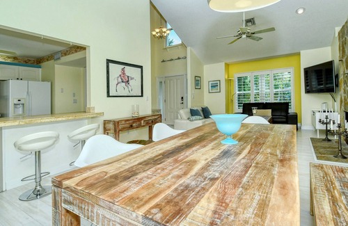 Laurel Casa | Bayside Paradise, 3BR, 2.5 Bath, private heated pool, close to beaches