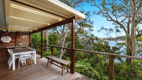 Pretty Beach Casa | 'Bayside Retreat' by HolidayCo