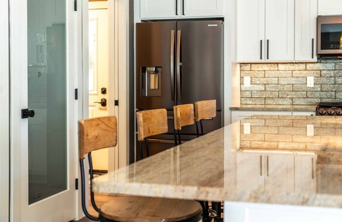 Williams Bay Casa | Bayside Retreat – Geneva Getaway for 9