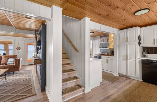 Colchester Casa | Bayside Retreat
