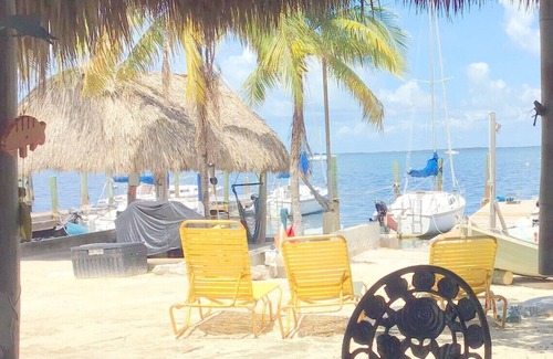 Key Largo Cabaña | Bayside view Cottage , Free kayaks and sailboat