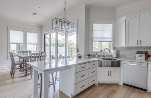Villa Lago Casa | Baytowne Breeze - NEW 4B/4.5B with 2 Golf carts!