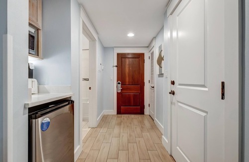 Villa Lago Condominio | Baytowne Wharf Studio Retreat - Your Cozy Getaway for Four in Sandestin at Sandestin Golf and Beach Resort!