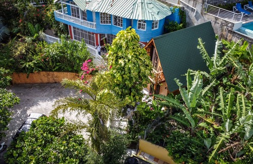 Barrio La Fortaleza Vieja Chalet De Esquí | Bayview Chalet