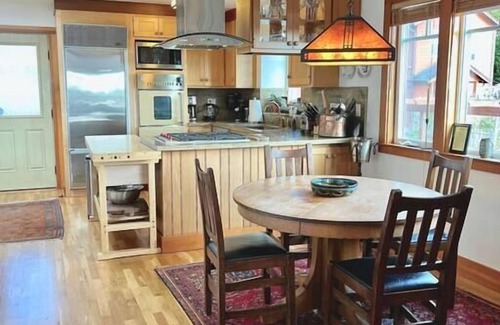 Arcata Casa | Bayview Craftsman In Arcata~Short Walk To Cal Poly