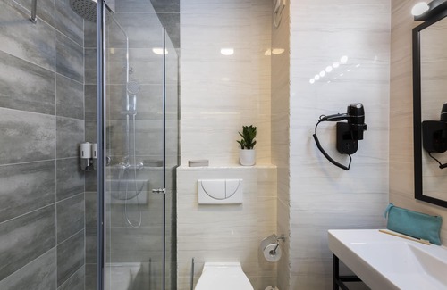 Gzira Hotel | Bayview Hotel by ST Hotels