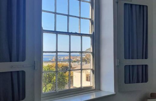 Simon's Town Apartamento | Bayview House, Simon's Town. Amazing space !